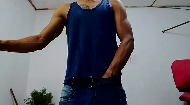 Snapshot of fernandez_latinblackk chatting on December 13, 2024, 4:54 am fernandez latinblackk online show from December 13, 2024, 4:54 am