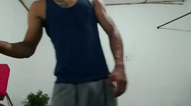 Snapshot of fernandez_latinblackk chatting on December 17, 2024, 10:11 pm fernandez latinblackk online show from December 17, 2024, 10:11 pm