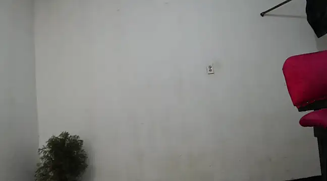 Snapshot of fernandez_latinblackk chatting on December 22, 2024, 6:06 am fernandez latinblackk online show from December 22, 2024, 6:06 am