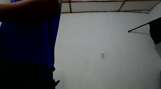 Snapshot of fernandez_latinblackk chatting on December 23, 2024, 2:35 am fernandez latinblackk online show from December 23, 2024, 2:35 am