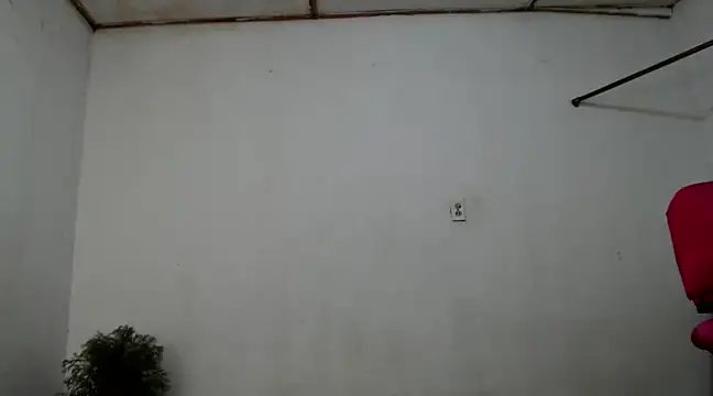 Snapshot of fernandez_latinblackk chatting on December 24, 2024, 5:49 am fernandez latinblackk online show from December 24, 2024, 5:49 am