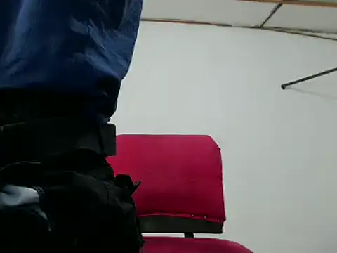 Snapshot of fernandez_latinblackk chatting on January 14, 2025, 5:08 am fernandez latinblackk online show from January 14, 2025, 5:08 am