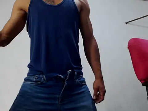 Snapshot of fernandez_latinblackk chatting on January 17, 2025, 3:34 am fernandez latinblackk online show from January 17, 2025, 3:34 am