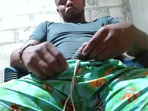 Snapshot of fernandez_latinblackk chatting on October 22, 2025, 12:00 am fernandez latinblackk online show from October 22, 2025, 12:00 am