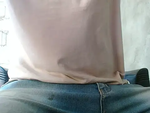 Snapshot of fernandez_latinblackk chatting on October 23, 2025, 4:50 pm fernandez latinblackk online show from October 23, 2025, 4:50 pm