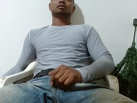 fernandez latinblackk online show from January 8, 2026, 9:00 am