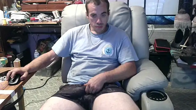 Snapshot of ScubaStevex chatting on October 17, 2025, 1:03 pm ScubaStevex online show from October 17, 2025, 1:03 pm