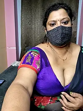 Cute Bellaa online show from February 3, 2025, 11:20 am