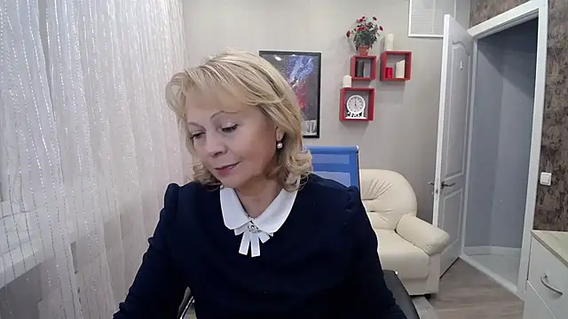 Snapshot of Milla_Cutie18 chatting on December 16, 2024, 5:59 am Milla Cutie18 online show from December 16, 2024, 5:59 am
