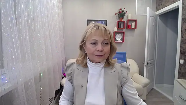 Snapshot of Milla_Cutie18 chatting on December 19, 2024, 1:29 pm Milla Cutie18 online show from December 19, 2024, 1:29 pm