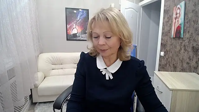 Snapshot of Milla_Cutie18 chatting on January 27, 2025, 5:47 am Milla Cutie18 online show from January 27, 2025, 5:47 am