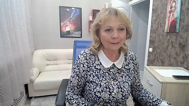 Snapshot of Milla_Cutie18 chatting on February 17, 2025, 11:55 am Milla Cutie18 online show from February 17, 2025, 11:55 am