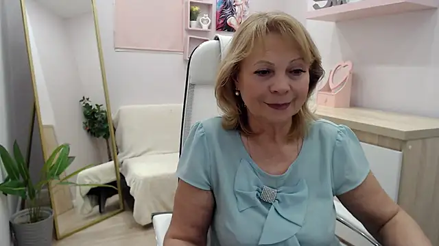Snapshot of Milla_Cutie18 chatting on February 27, 2025, 11:52 am Milla Cutie18 online show from February 27, 2025, 11:52 am