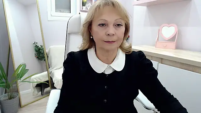 Snapshot of Milla_Cutie18 chatting on March 3, 2025, 5:42 am Milla Cutie18 online show from March 3, 2025, 5:42 am