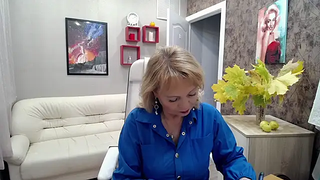 Milla Cutie18 online show from September 25, 2025, 5:44 am