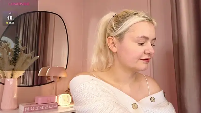 Maybe Baby  online show from December 7, 2024, 11:18 am