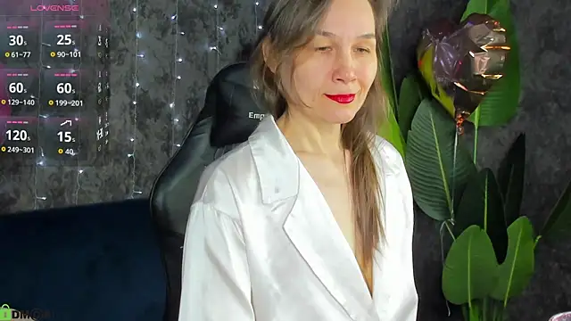 Lillian White online show from February 19, 2026, 1:01 am