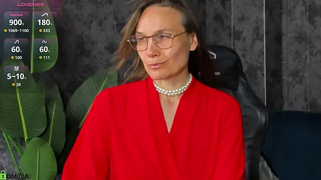Lillian White online show from June 22, 2026, 12:45 am