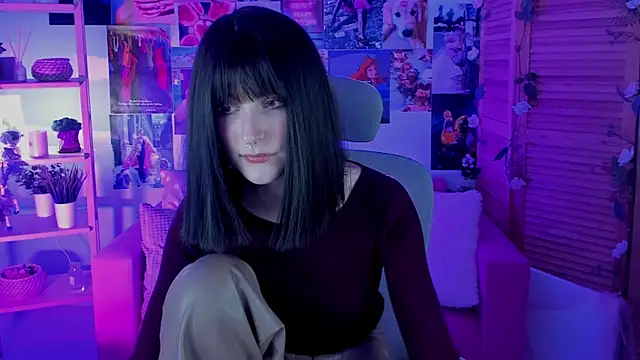 LuxRayi online show from March 22, 2025, 8:59 pm