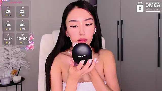 Snapshot of saranmia chatting on October 1, 2025, 6:52 am saranmia online show from October 1, 2025, 6:52 am