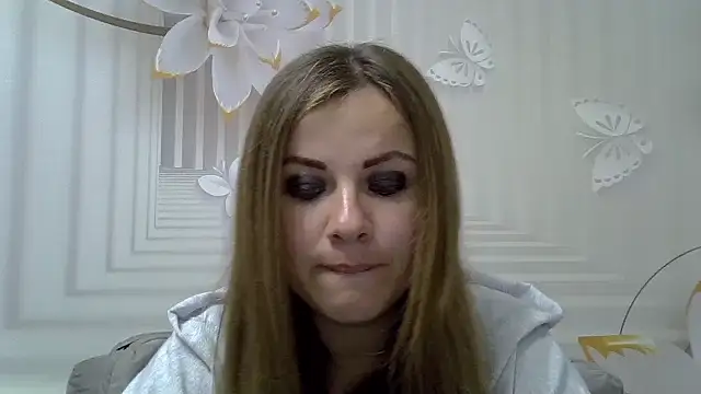 TinaFun4u online show from December 4, 2025, 8:17 pm