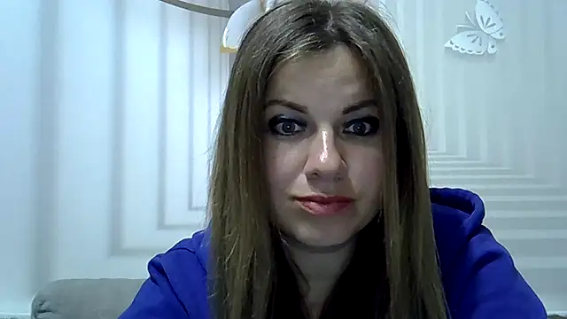 Snapshot of TinaFun4u chatting on May 10, 2026, 7:19 pm TinaFun4u online show from May 10, 2026, 7:19 pm