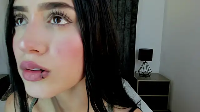 Snapshot of NataGarcia chatting on December 12, 2024, 3:37 pm NataGarcia online show from December 12, 2024, 3:37 pm
