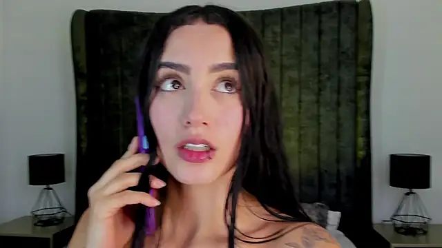 Snapshot of NataGarcia chatting on December 17, 2024, 6:09 pm NataGarcia online show from December 17, 2024, 6:09 pm