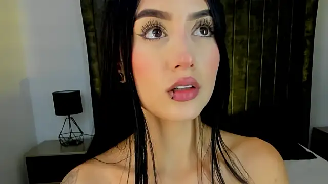Snapshot of NataGarcia chatting on January 3, 2025, 2:40 pm NataGarcia online show from January 3, 2025, 2:40 pm