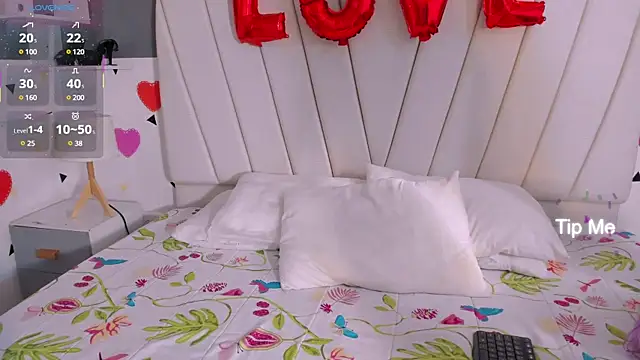 MorganitaX online show from February 22, 2025, 1:02 pm