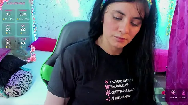 elissa iris online show from October 29, 2025, 2:03 am