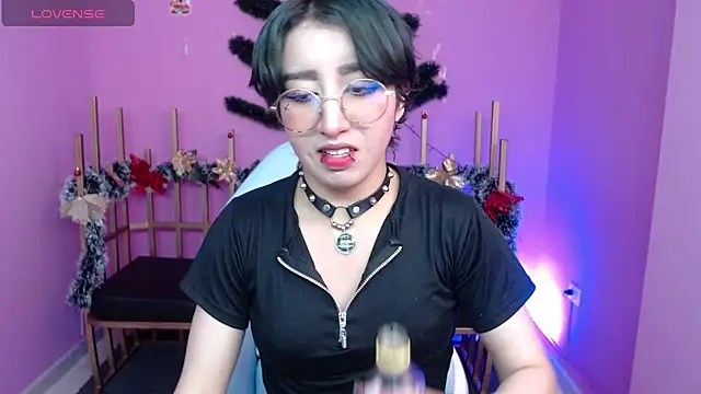Xayah 77 online show from December 14, 2024, 1:16 pm