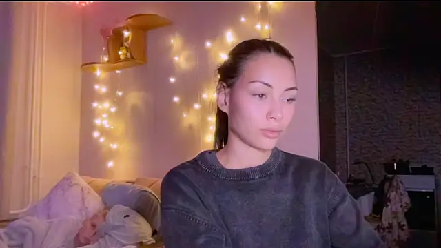 Snapshot of KatiKate chatting on September 23, 2025, 5:38 pm KatiKate online show from September 23, 2025, 5:38 pm