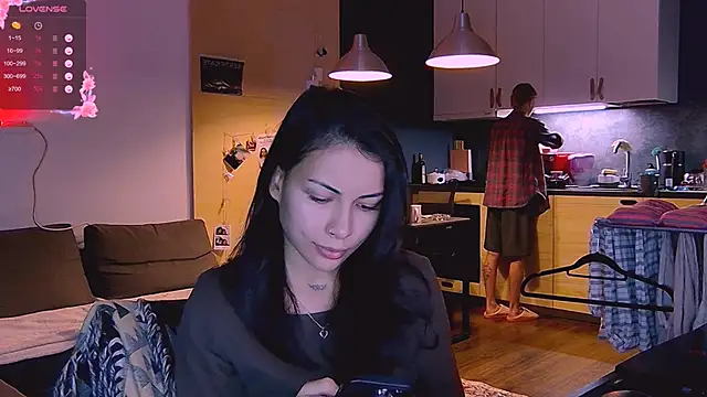 Snapshot of KatiKate chatting on October 7, 2025, 6:27 pm KatiKate online show from October 7, 2025, 6:27 pm