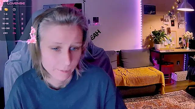 KatiKate online show from November 25, 2025, 3:01 pm