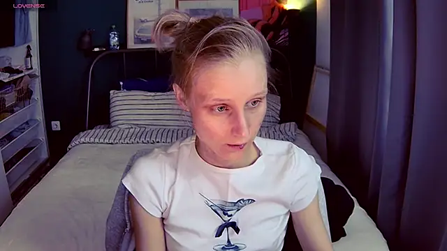KatiKate online show from June 16, 2026, 3:14 pm
