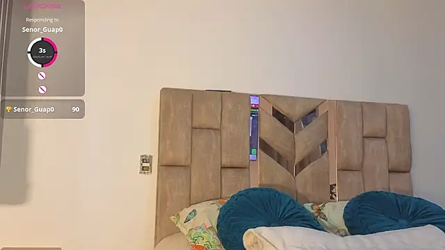 KloheCurvy online show from February 23, 2026, 11:40 am