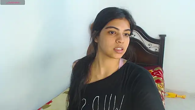 Snapshot of Pocahontas_Princess_ chatting on December 3, 2024, 8:06 pm Pocahontas Princess online show from December 3, 2024, 8:06 pm
