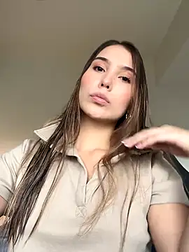 Snapshot of SophieRaily_ chatting on September 30, 2025, 7:52 pm SophieRaily  online show from September 30, 2025, 7:52 pm