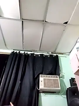 Snapshot of Marilin_Jessie chatting on November 9, 2025, 12:31 am Marilin Jessie online show from November 9, 2025, 12:31 am