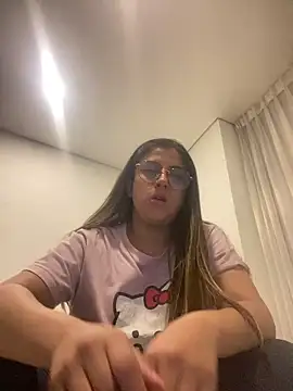girl anni online show from January 16, 2025, 11:59 pm