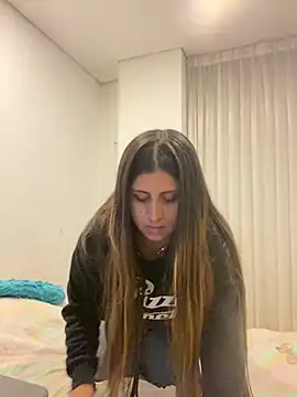 girl anni online show from January 22, 2025, 12:27 am