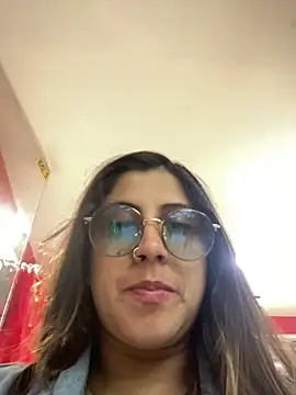 girl anni online show from January 30, 2025, 10:19 pm