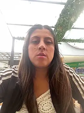 girl anni online show from February 3, 2025, 9:07 pm