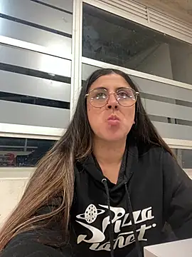 girl anni online show from February 28, 2025, 1:26 am