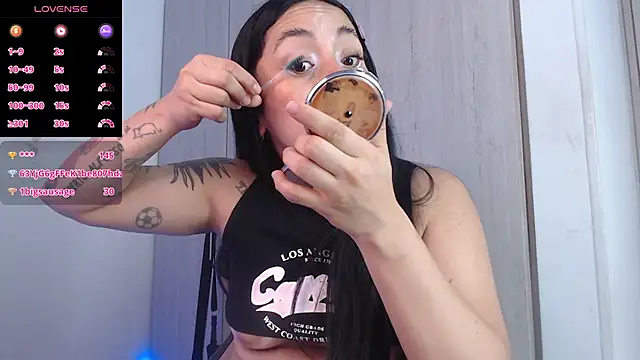 LilaFisher online show from January 2, 2025, 5:39 pm