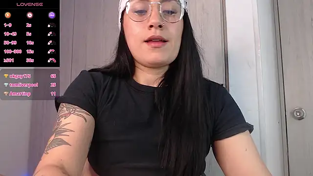 LilaFisher online show from January 9, 2025, 5:54 pm