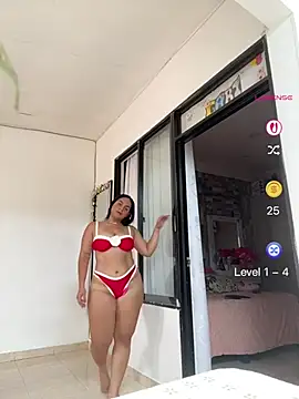 Violetrousse online show from May 7, 2026, 6:46 pm