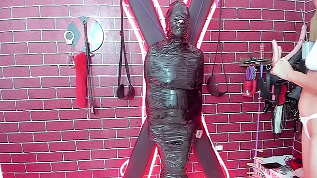 SUBMISSION BDSM online show from March 8, 2025, 6:16 pm