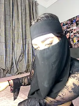 Meryem Queen online show from February 3, 2026, 11:32 pm